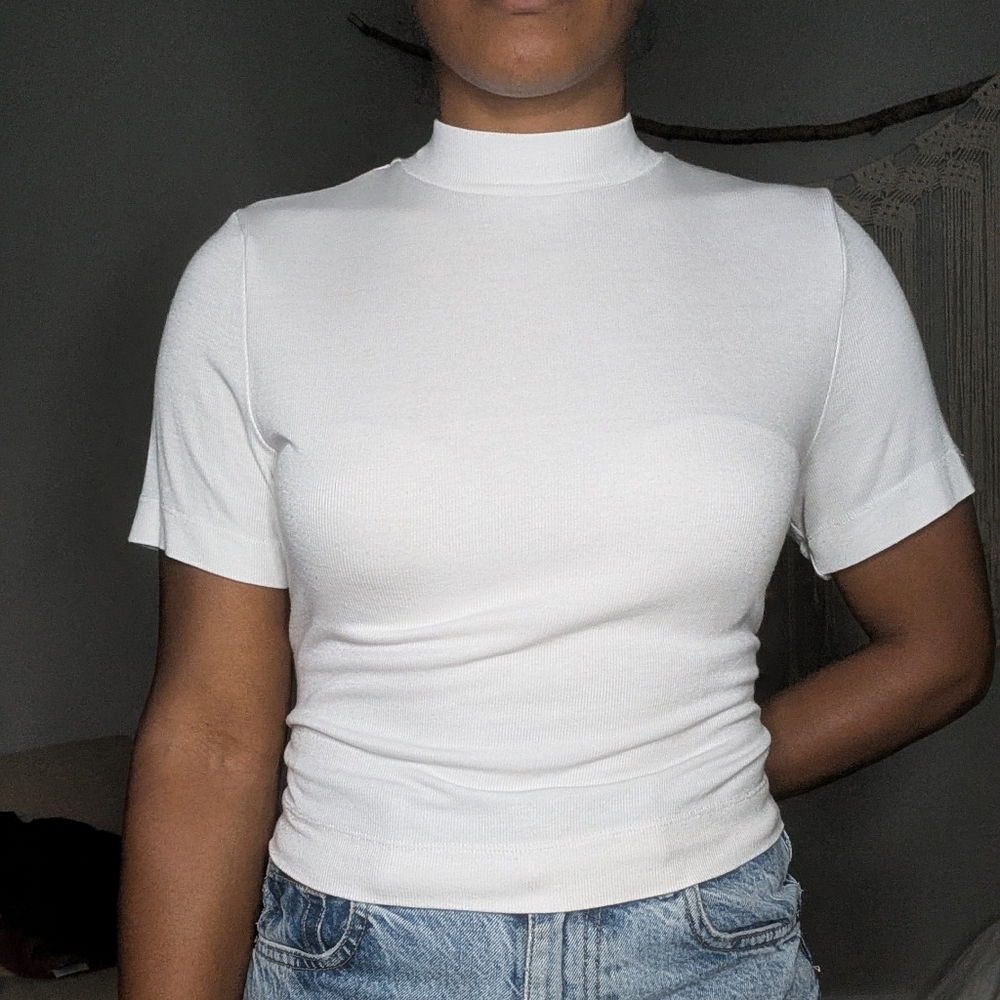 Babaton white T-shirt ribbed